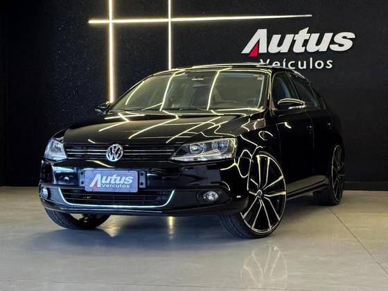 VOLKSWAGEN JETTA 2.0 COMFORTLINE FLEX 4P TIPTRONIC VOLKSWAGEN JETTA 2.0 COMFORTLINE FLEX 4P TIPTRONIC